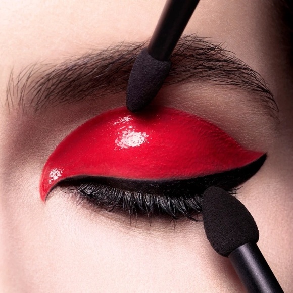 Surratt Shu Iro | Lacquer Red Lid Lacquer / Eyeshadow - Picture 2 of 8